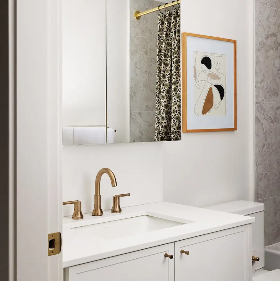 Morrison Walk High End Bathroom